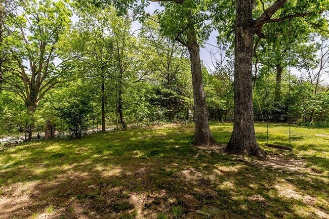 Building Photo - 2 bd, 1 ba house, just north of Columbia off of Route B, many updates, 1 acre lot