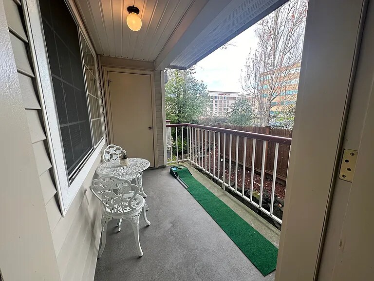 Building Photo - 132 NE 95th St