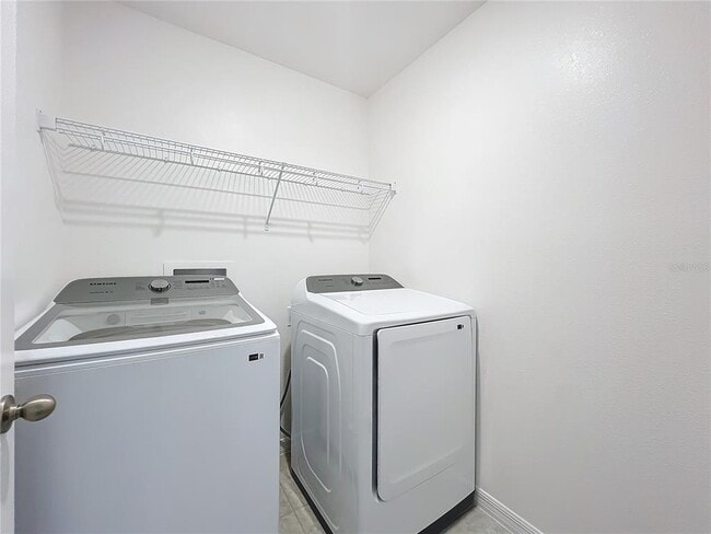 Building Photo - 3886 ACADEMIA Ave