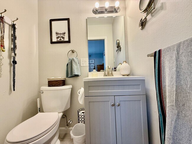 Building Photo - Charming Updated 3-Bedroom Home in Pleasant Valley