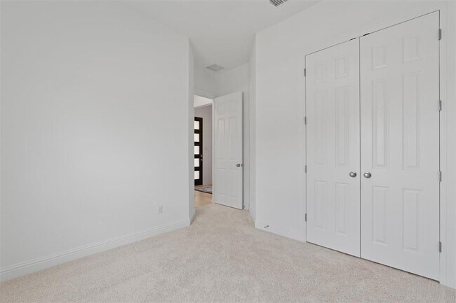 Building Photo - 20240 Smedley Dr