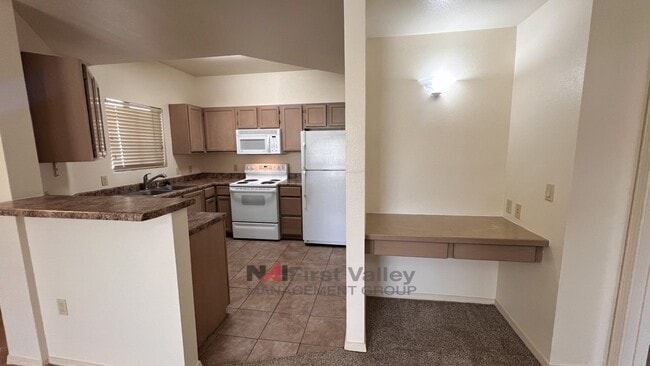 Building Photo - 3 Bedrooms, 2 Baths