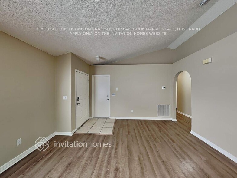 Building Photo - 2836 Maderia Cir