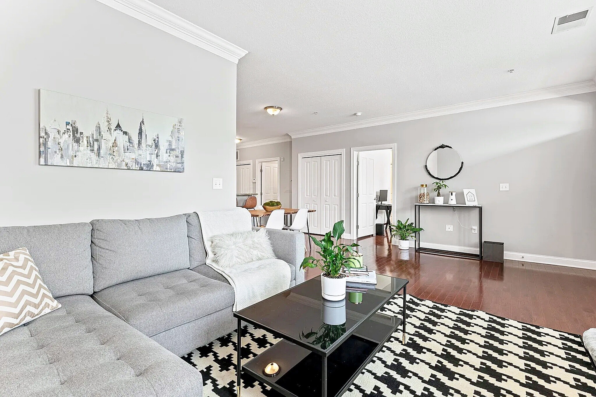 Living Room - 515 W 1st Ave