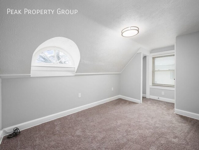 Building Photo - 1000 King Ave