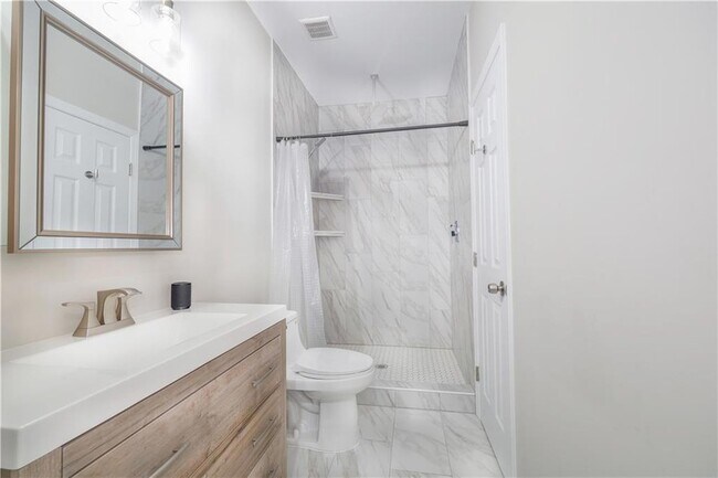 Building Photo - 5997 Warpath Rd