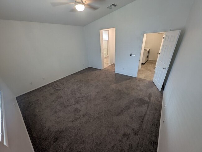 Building Photo - 4811 Shady Chestnut Ct