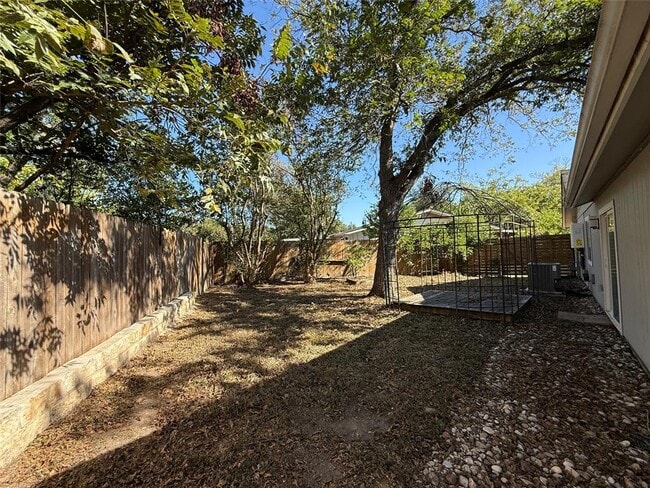 Building Photo - 5814 Gloucester Ln