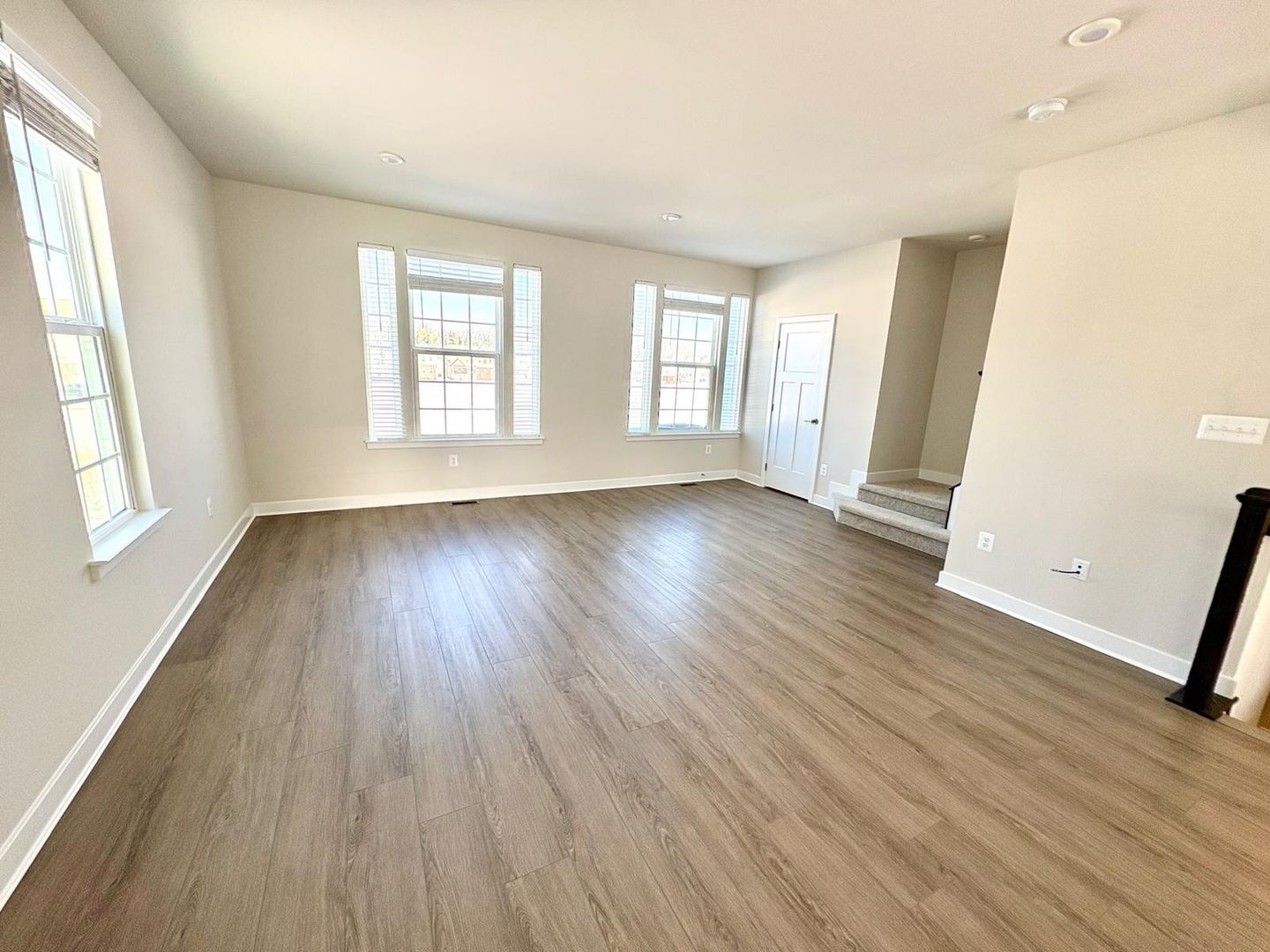 Building Photo - 856 New Castle Landing Dr