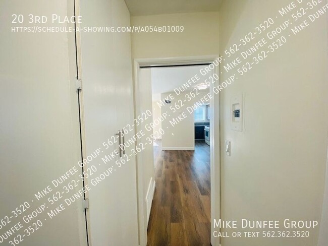 Building Photo - 20 3rd Pl