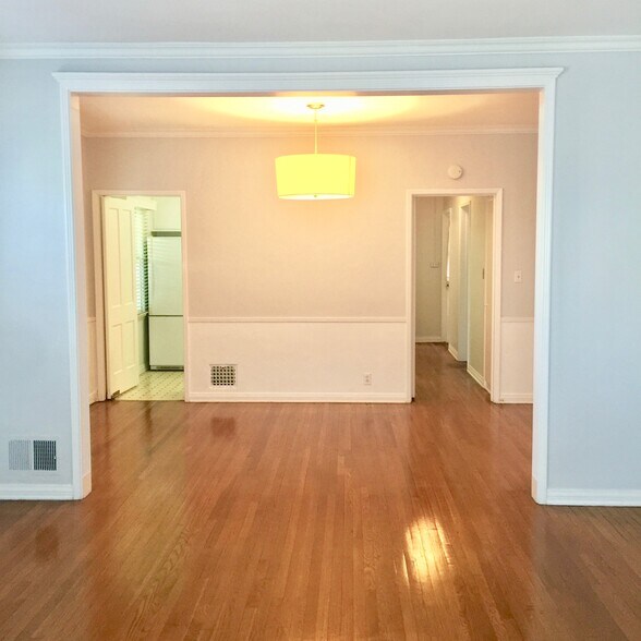 Building Photo - 112 N Edgemont St