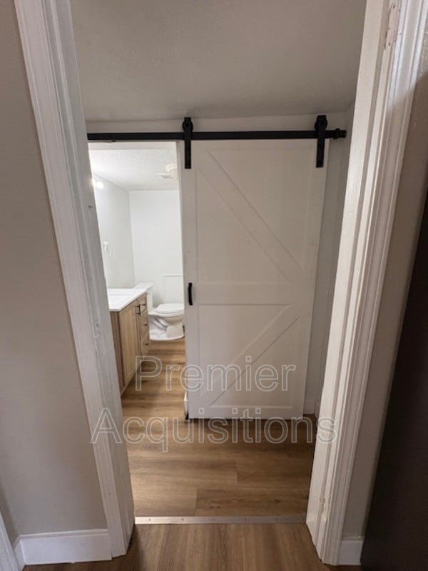 Building Photo - 2920 Hillcrest Ave