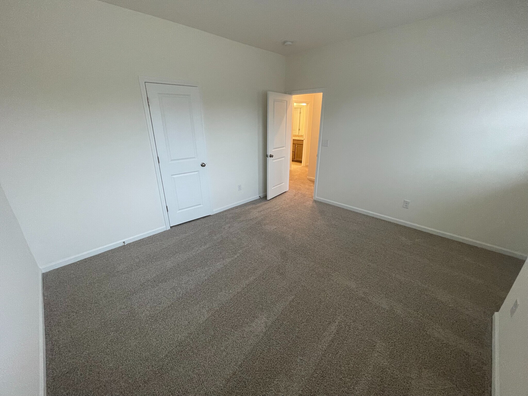 Building Photo - Room in Townhome on Rivulet Wy
