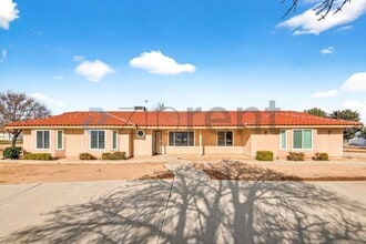 Building Photo - 15380 Mission St