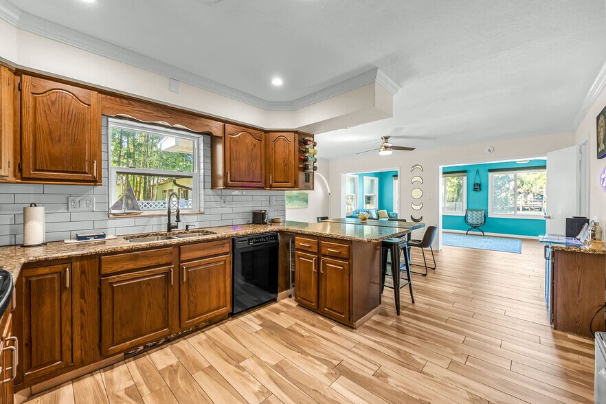 Building Photo - 475 Indian Creek Dr