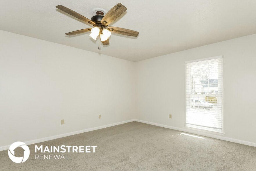 Building Photo - 8018 Cross Village Dr