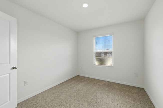 Building Photo - 6669 SW 81st Lp