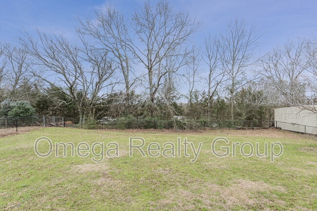 Building Photo - 614 River Birch Dr