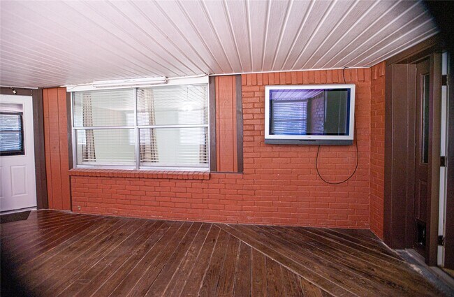 Building Photo - 23115 Bright Star Rd