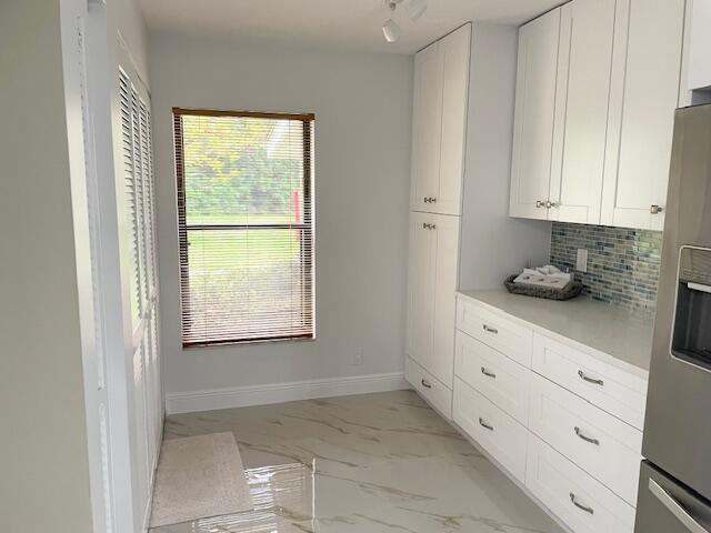 Building Photo - 2306 Fairway Dr S