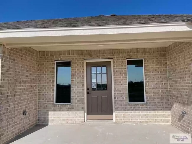 Building Photo - 2933 Zeb Dr