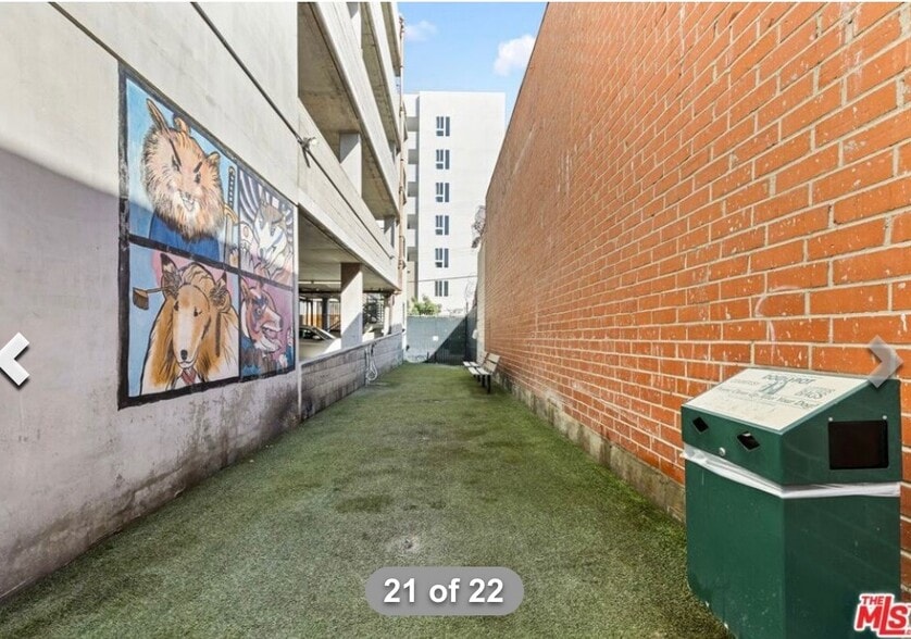 Building Photo - 420 S San Pedro St