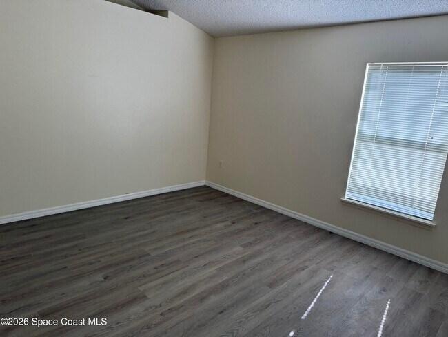 Building Photo - 1178 White Oak Cir