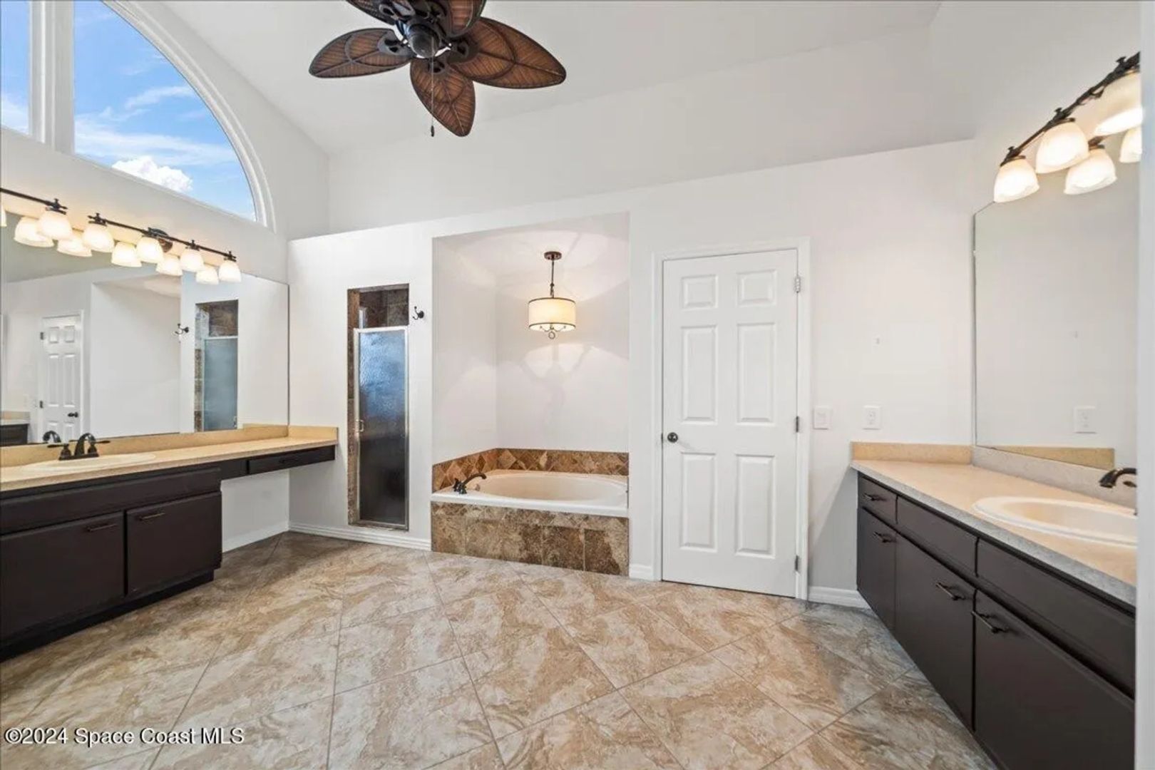 Building Photo - 1243 Water Lily Ln