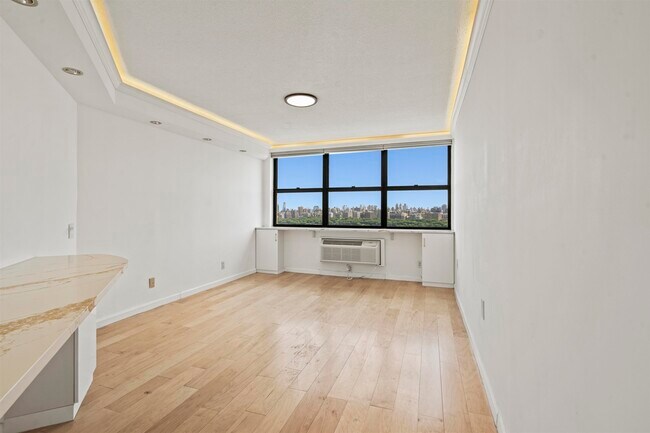 Building Photo - 7004 JFK Blvd E