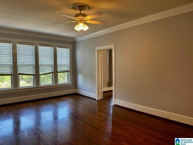 Building Photo - 3007 Highland Ave