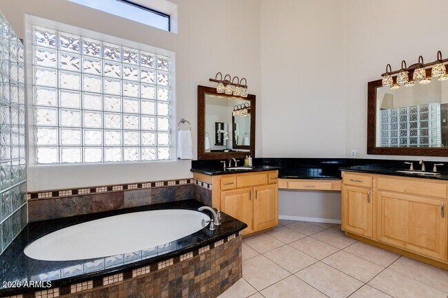 Building Photo - 5235 E Herrera Dr