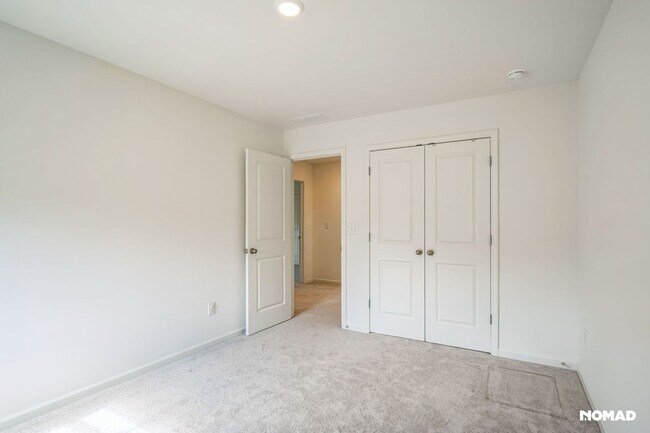 Building Photo - Spacious 4BR House in Acworth