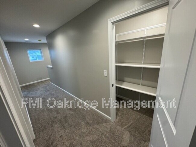 Building Photo - 205 Bruns Dr