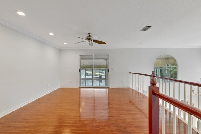 Building Photo - 163 Pepper Ln