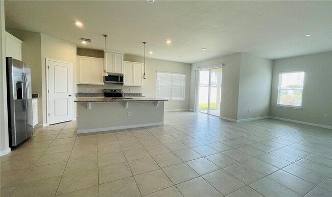 Building Photo - Beautiful 3BR/3BA Home in Creekside