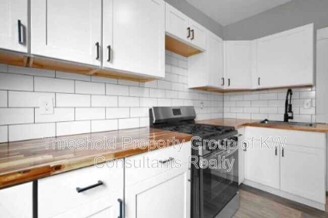 Building Photo - 67-69-69 S Terrace Ave