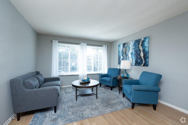 2BR, 1BA - 932SF - Living Room - Parkshire Apartments