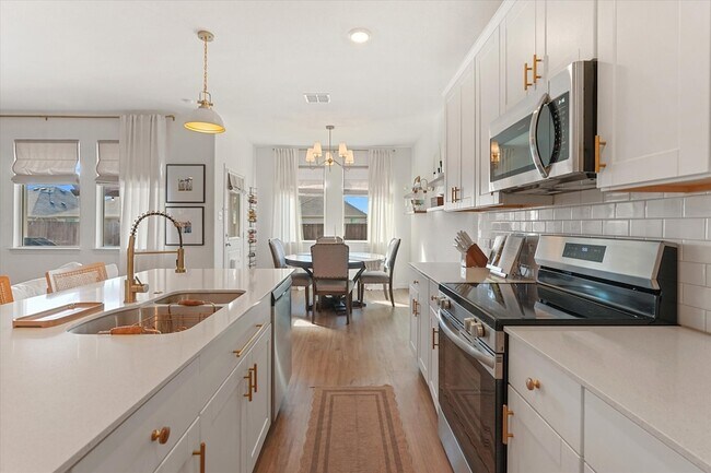 Building Photo - 5028 Waterway Dr