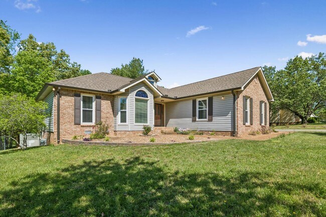 Building Photo - 107 Keri Dr