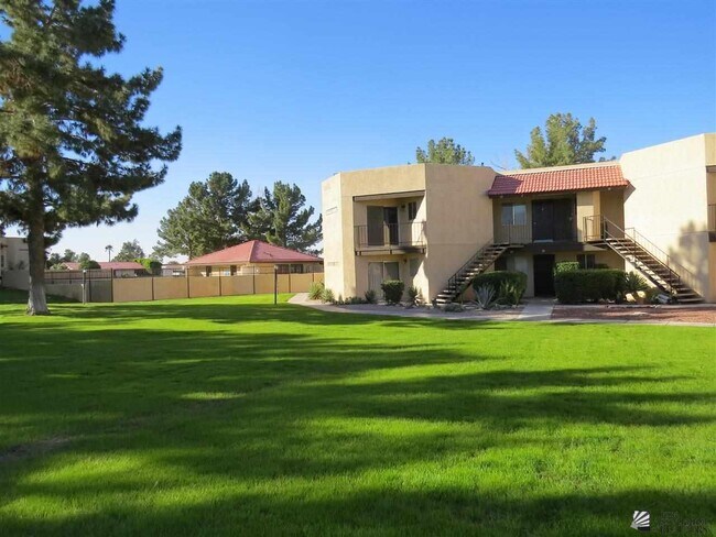 Primary Photo - 10642 S Camino Del Sol