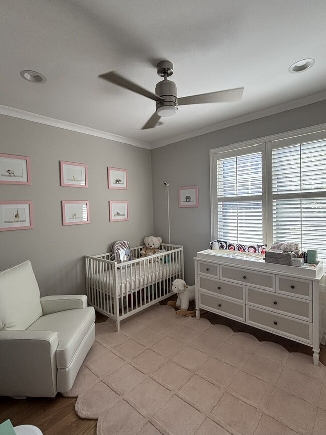 Building Photo - 854 N Ogden Ave