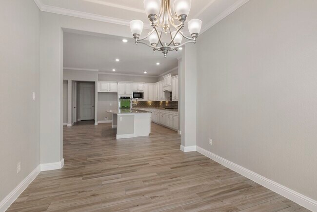 Building Photo - 18855 Collins View Dr