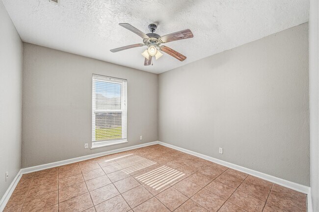 Building Photo - 1318 55th St