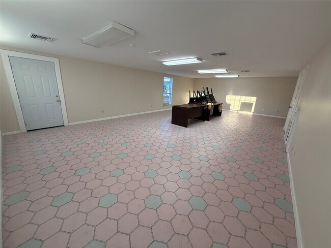 Building Photo - 2302 45th St