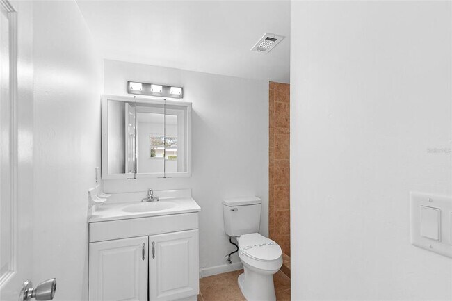 Building Photo - 555 62nd St S