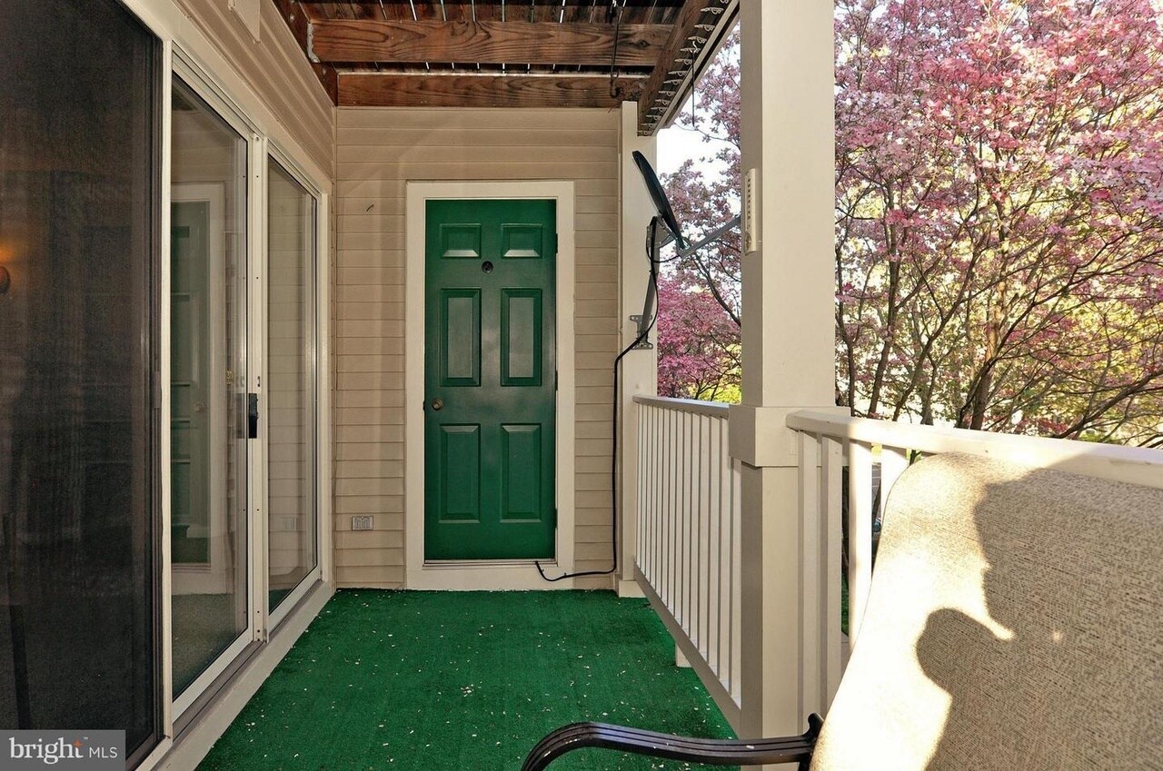 Building Photo - 13103 Millhaven Pl