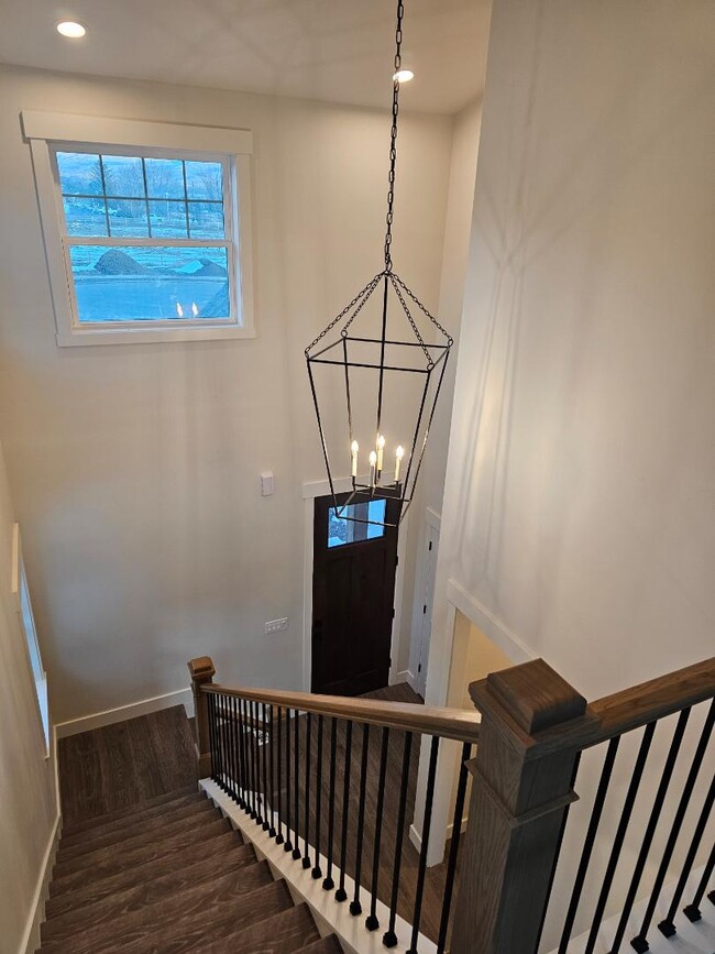 Building Photo - 68 S 250 E