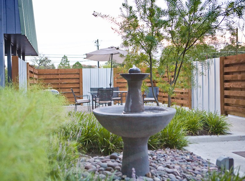 Building Patio - 3815 Guadalupe St