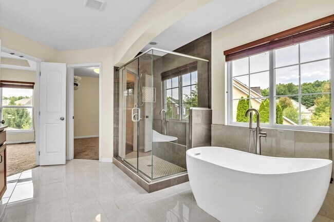 Building Photo - 8062 Millway Loop