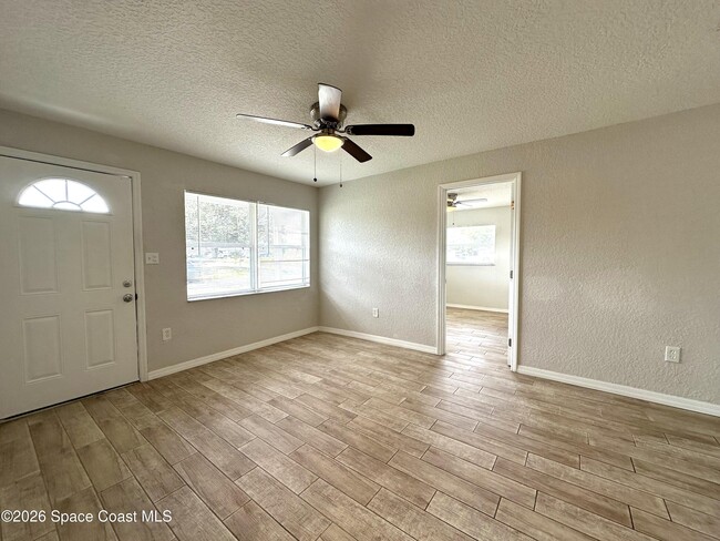 Building Photo - 2296 Shelby Dr